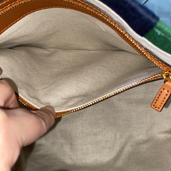 GUCCI Interlocking GG Web Canvas Tote - Picture 11 of 16